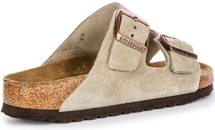 Sandali Birkenstock Arizona | Pelle scamosciata color tortora - Plantare morbido per donna - Vestibilità stretta